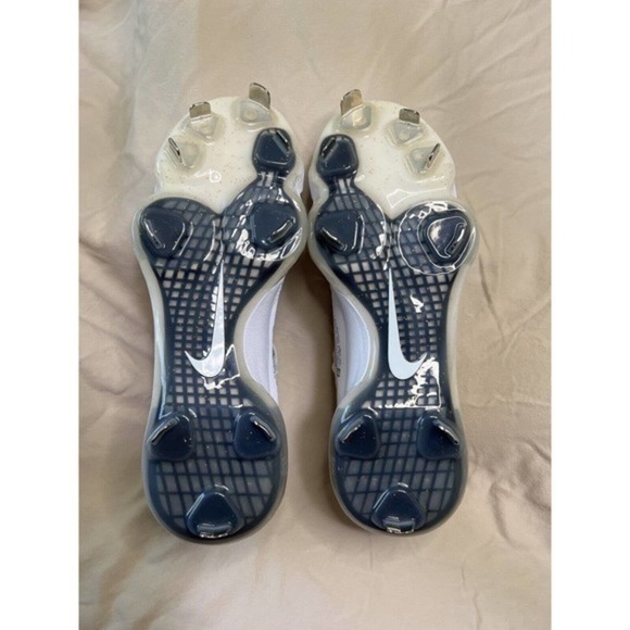 Nike Force Zoom Trout 7 Mens 7.5 Gold White Mid Metal Baseball Cleats Air Spikes - Picture 9 of 10